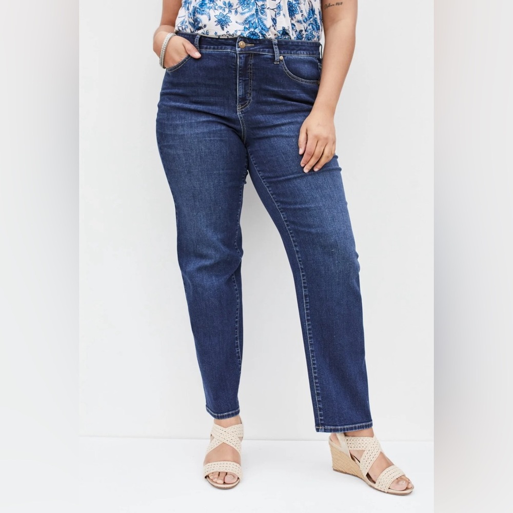 Dressbarn N62 PETITE 12 CLASSIC FIT STRAIGHT DARK BLUE JEANS FOR WOMEN